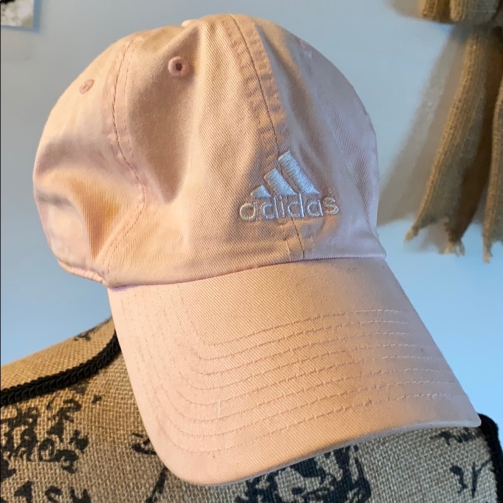 Adidas baseball hat size women’s one size